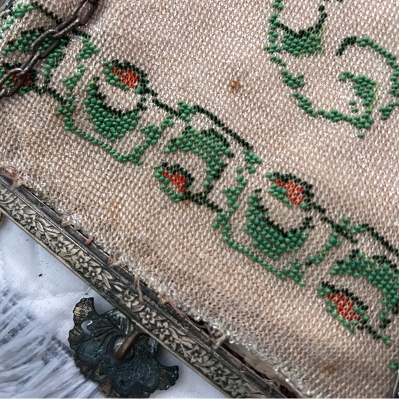 Antique beaded purse/clutch - Picture 7 of 9